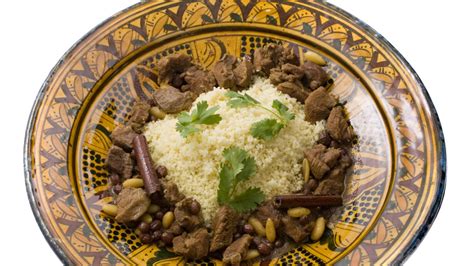 How many carbs are in lamb tagine with honey & dates - calories, carbs, nutrition