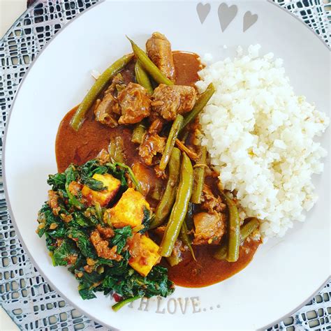 How many carbs are in lamb tikka with relishes, rice - calories, carbs, nutrition