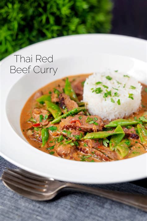 How many carbs are in large thai red beef curry with noodles - calories, carbs, nutrition