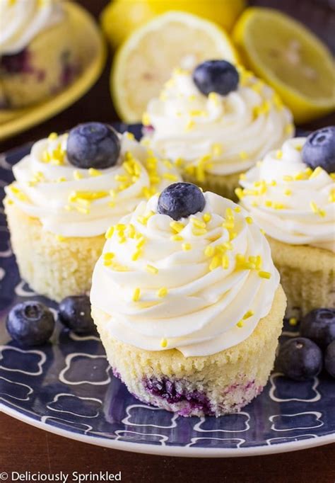 How many carbs are in lemon blueberry cupcake - calories, carbs, nutrition