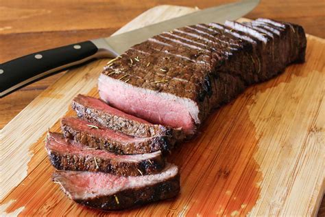 How many carbs are in london broil steak - calories, carbs, nutrition