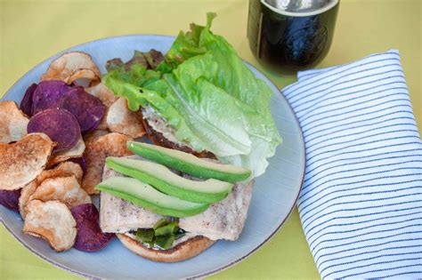 How many carbs are in mahi mahi burgers - calories, carbs, nutrition