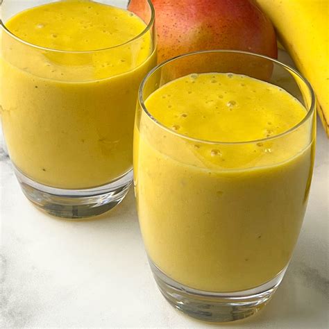 How many carbs are in mango banana smoothie - calories, carbs, nutrition