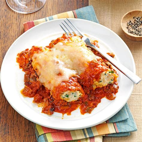 How many carbs are in manicotti with two sauces - calories, carbs, nutrition