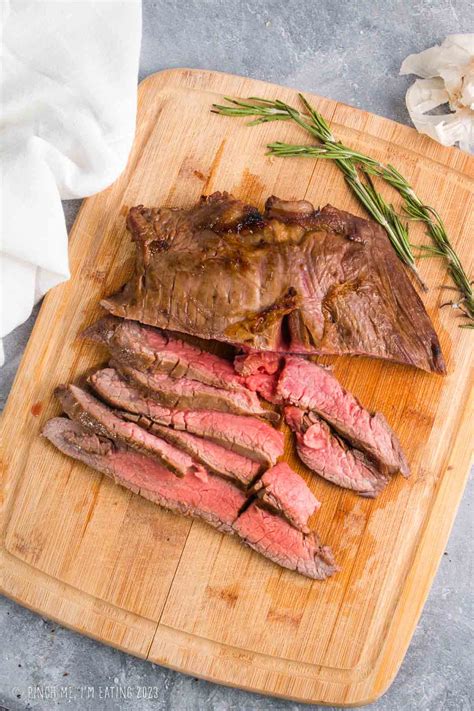 How many carbs are in marinated flank steak - calories, carbs, nutrition