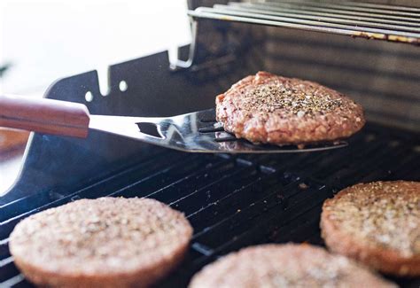 How many carbs are in marinated hamburger patty - calories, carbs, nutrition