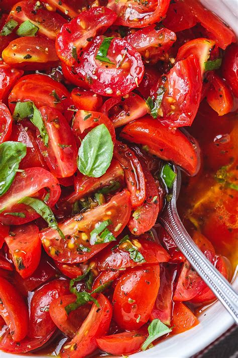 How many carbs are in marinated tomato salad - calories, carbs, nutrition