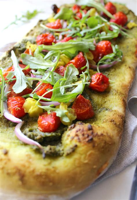 How many carbs are in mediterranean flatbread (9239.0) - calories, carbs, nutrition