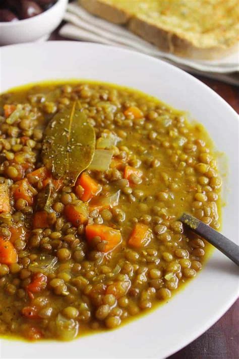 How many carbs are in mediterranean lentil soup (mindful) - calories, carbs, nutrition