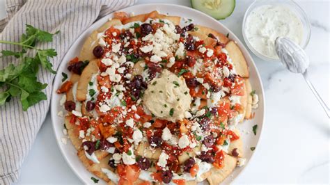 How many carbs are in mediterranean nachos - calories, carbs, nutrition