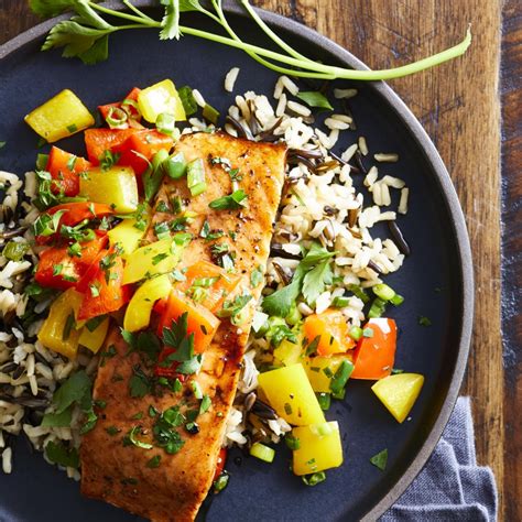 How many carbs are in mediterranean salmon and wild rice pilaf - calories, carbs, nutrition