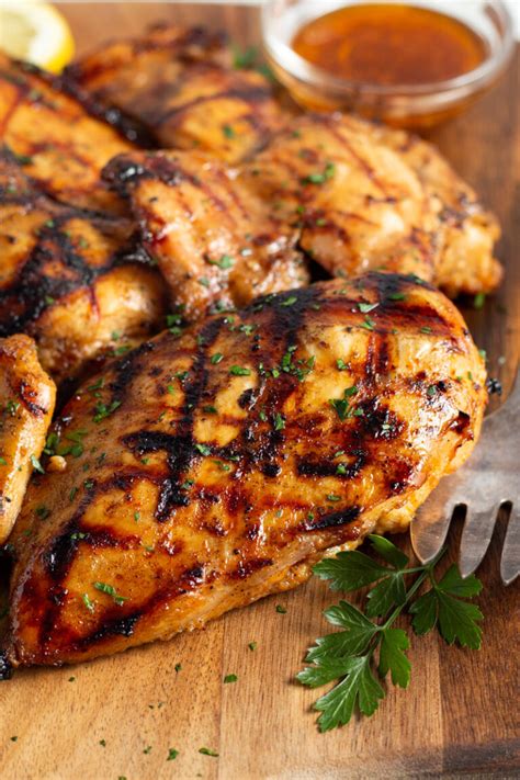 How many carbs are in mesquite bbq chicken breast - calories, carbs, nutrition