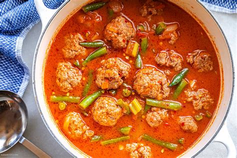 How many carbs are in mexican meatball soup - calories, carbs, nutrition