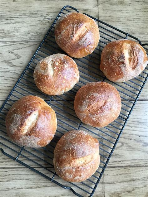 How many carbs are in mini sourdough bread boule - calories, carbs, nutrition