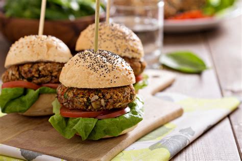How many carbs are in mini vegetable burger - calories, carbs, nutrition