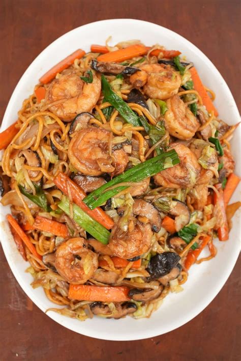 How many carbs are in mongolian wok shrimp lo mein - calories, carbs, nutrition