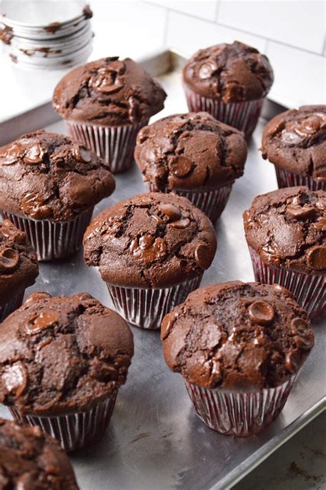 How many carbs are in muffin mix chocolate chunk sour cream #16 scoop - calories, carbs, nutrition