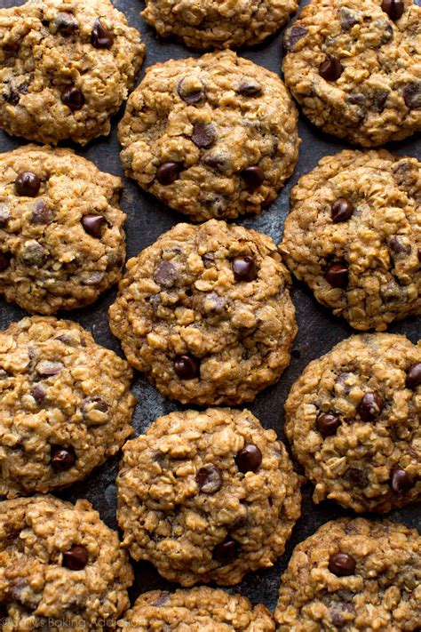 How many carbs are in oatmeal chocolate chip cookies - calories, carbs, nutrition