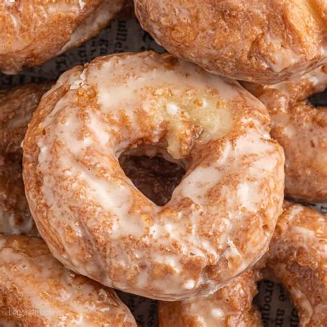 How many carbs are in old fashion glazed donut - calories, carbs, nutrition