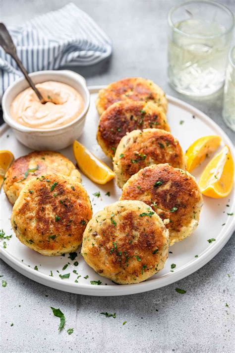 How many carbs are in old fashioned fish cakes - calories, carbs, nutrition