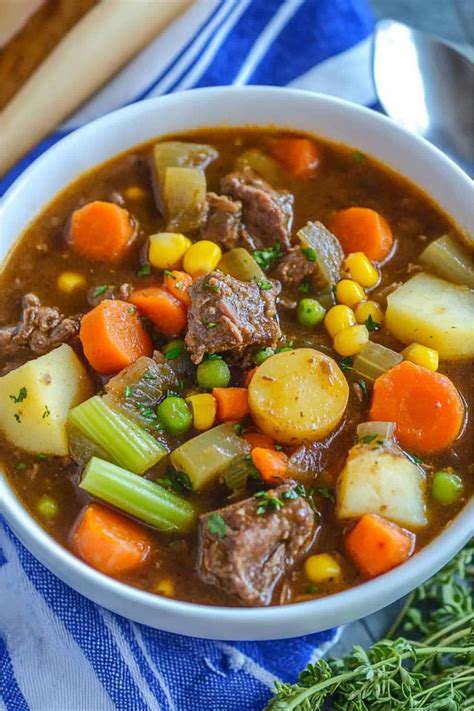 How many carbs are in old fashioned vegetable beef - calories, carbs, nutrition
