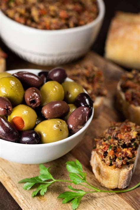 How many carbs are in olive tapenade - calories, carbs, nutrition