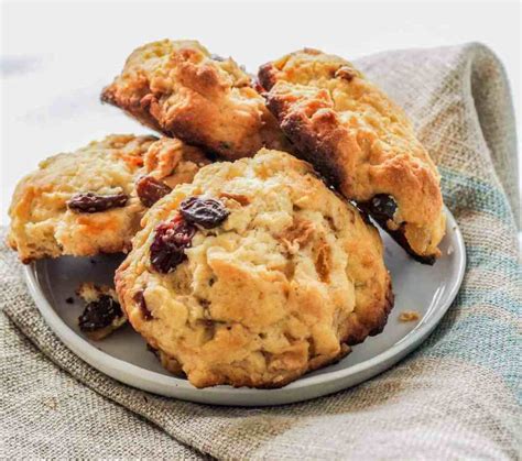 How many carbs are in orange scone - calories, carbs, nutrition