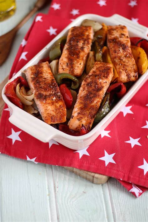 How many carbs are in oven baked cajun spiced salmon - calories, carbs, nutrition