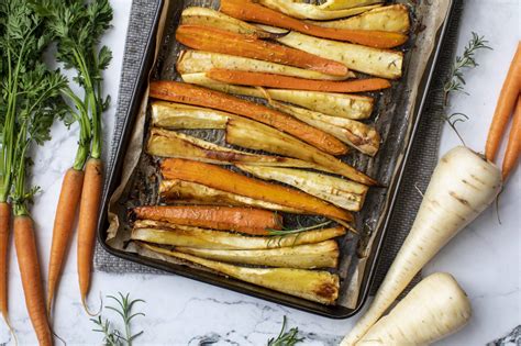 How many carbs are in oven roasted caramelised carrots, parsnips and swede - calories, carbs, nutrition