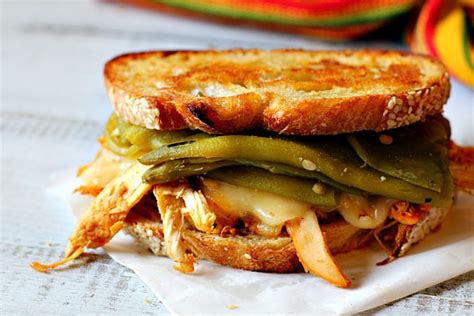 How many carbs are in oven roasted chili chicken sandwich - calories, carbs, nutrition