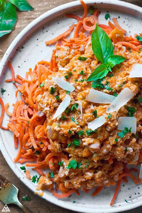 How many carbs are in paleo chicken bolognese- pro - calories, carbs, nutrition