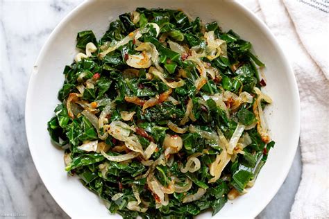 How many carbs are in pan roasted chicken over braised collard greens and jasmine rice - calories, carbs, nutrition