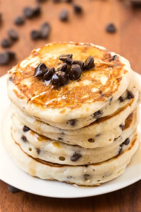 How many carbs are in pancakes chocolate chip 2 ea - calories, carbs, nutrition