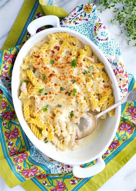 How many carbs are in pandinis pasta baked chicken alfredo - calories, carbs, nutrition