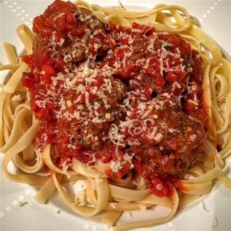 How many carbs are in pandinis pasta linguine with meatballs - calories, carbs, nutrition