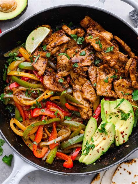 How many carbs are in pandinis sand labretti chicken fajita - calories, carbs, nutrition