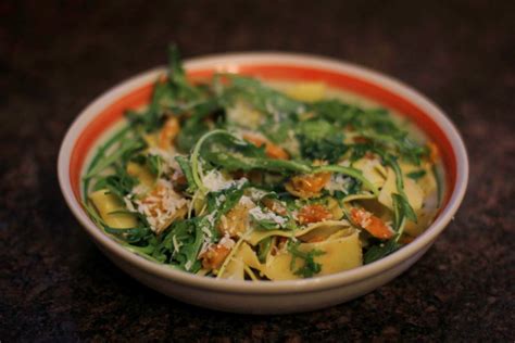 How many carbs are in pappardelle with tomato arugula and parmesan - calories, carbs, nutrition