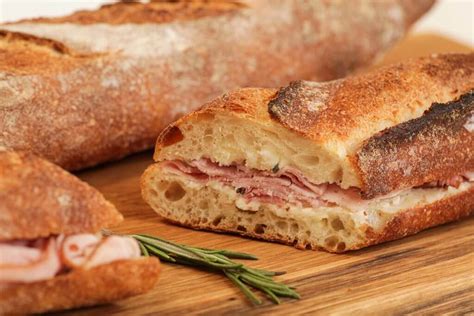How many carbs are in parisian baguette works sandwich - calories, carbs, nutrition