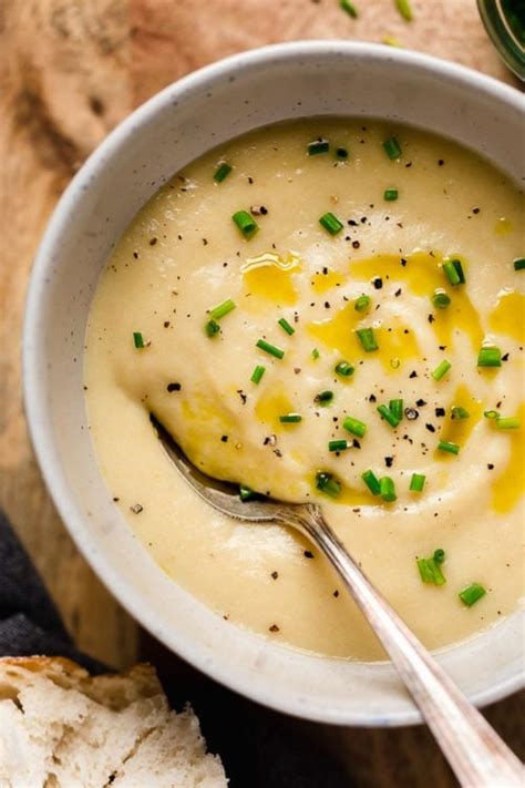 How many carbs are in parsnip potato leek soup - calories, carbs, nutrition