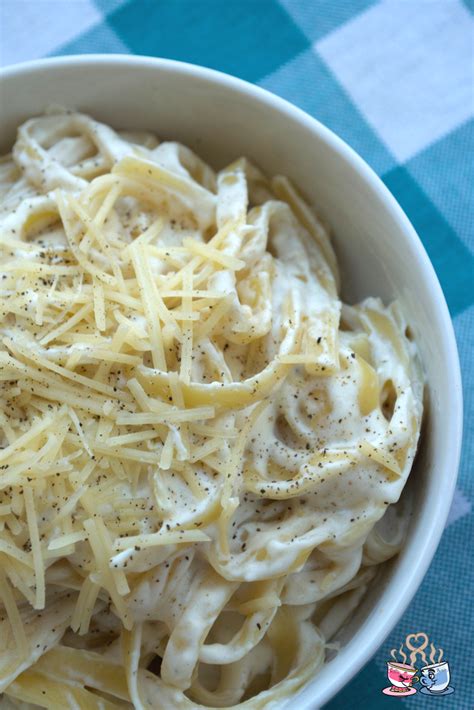 How many carbs are in pasta alfredo (reduced fat) - calories, carbs, nutrition