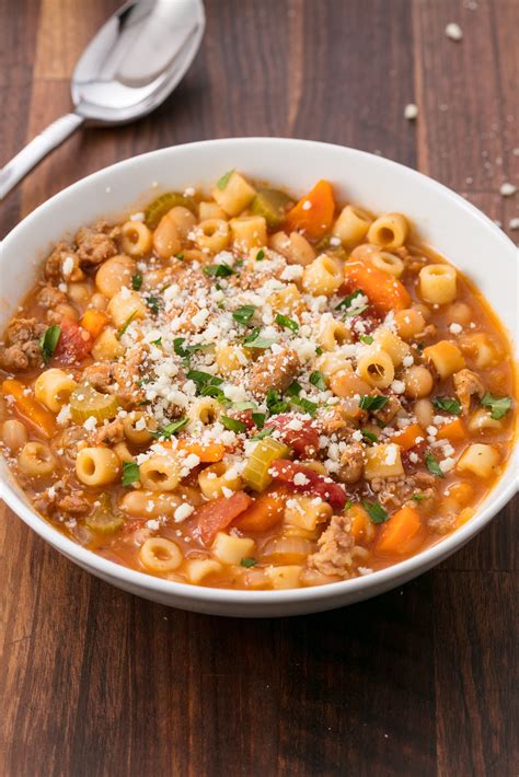 How many carbs are in pasta fagioli with sausage soup (24775.3) - calories, carbs, nutrition