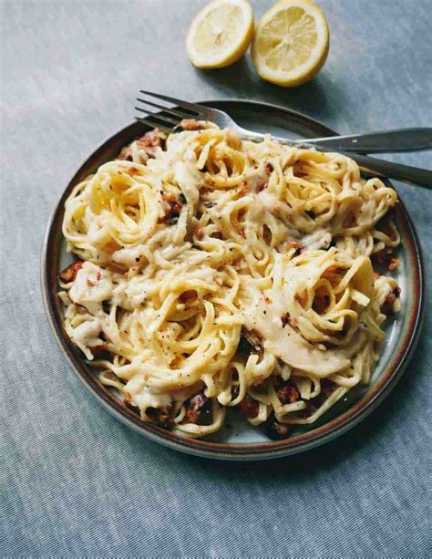 How many carbs are in pasta penne carbonara vegan - calories, carbs, nutrition