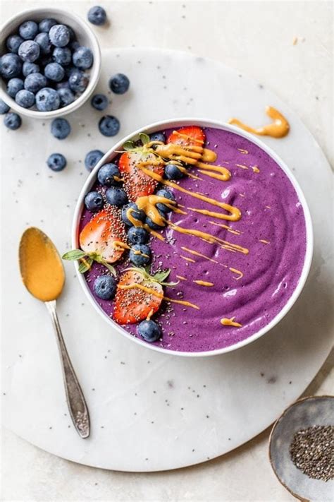 How many carbs are in pb j smoothie bowl - calories, carbs, nutrition