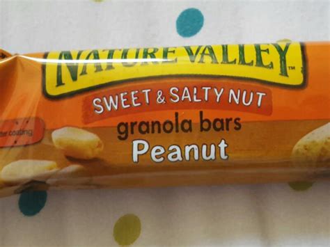 How many carbs are in peanut granola bar - calories, carbs, nutrition