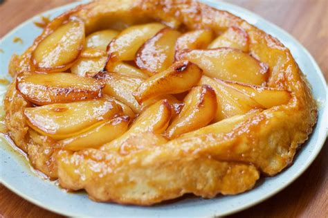 How many carbs are in pear tatin - calories, carbs, nutrition