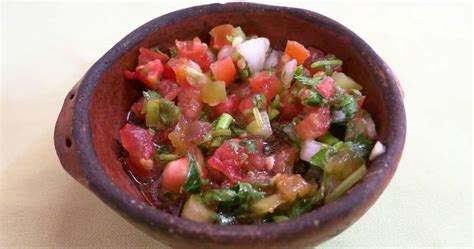 How many carbs are in pebre sauce - calories, carbs, nutrition