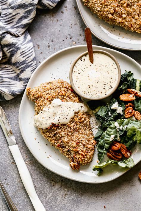 How many carbs are in pecan crusted chicken breast - calories, carbs, nutrition