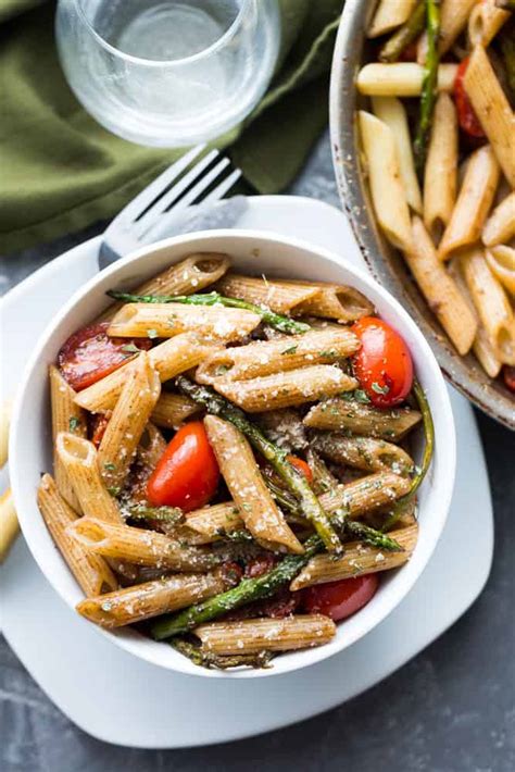 How many carbs are in penne pasta with asparagus & fontina - calories, carbs, nutrition