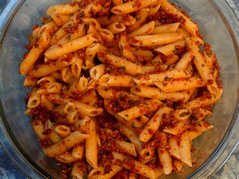 How many carbs are in penne with sun dried tomato pesto - calories, carbs, nutrition