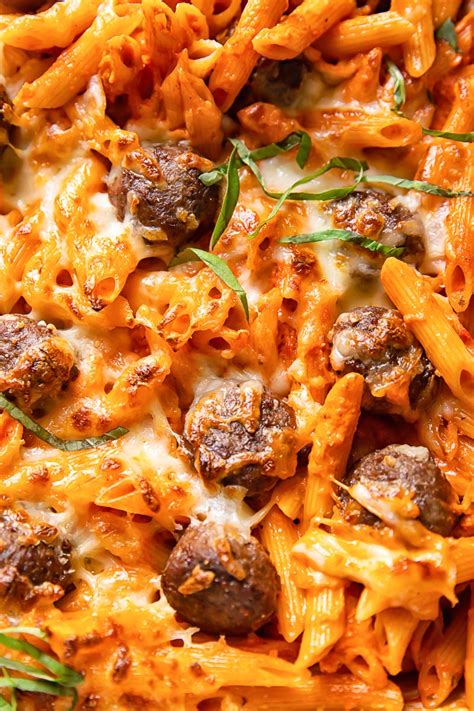 How many carbs are in penne with tomato-vodka sauce and mini italian meatballs - calories, carbs, nutrition